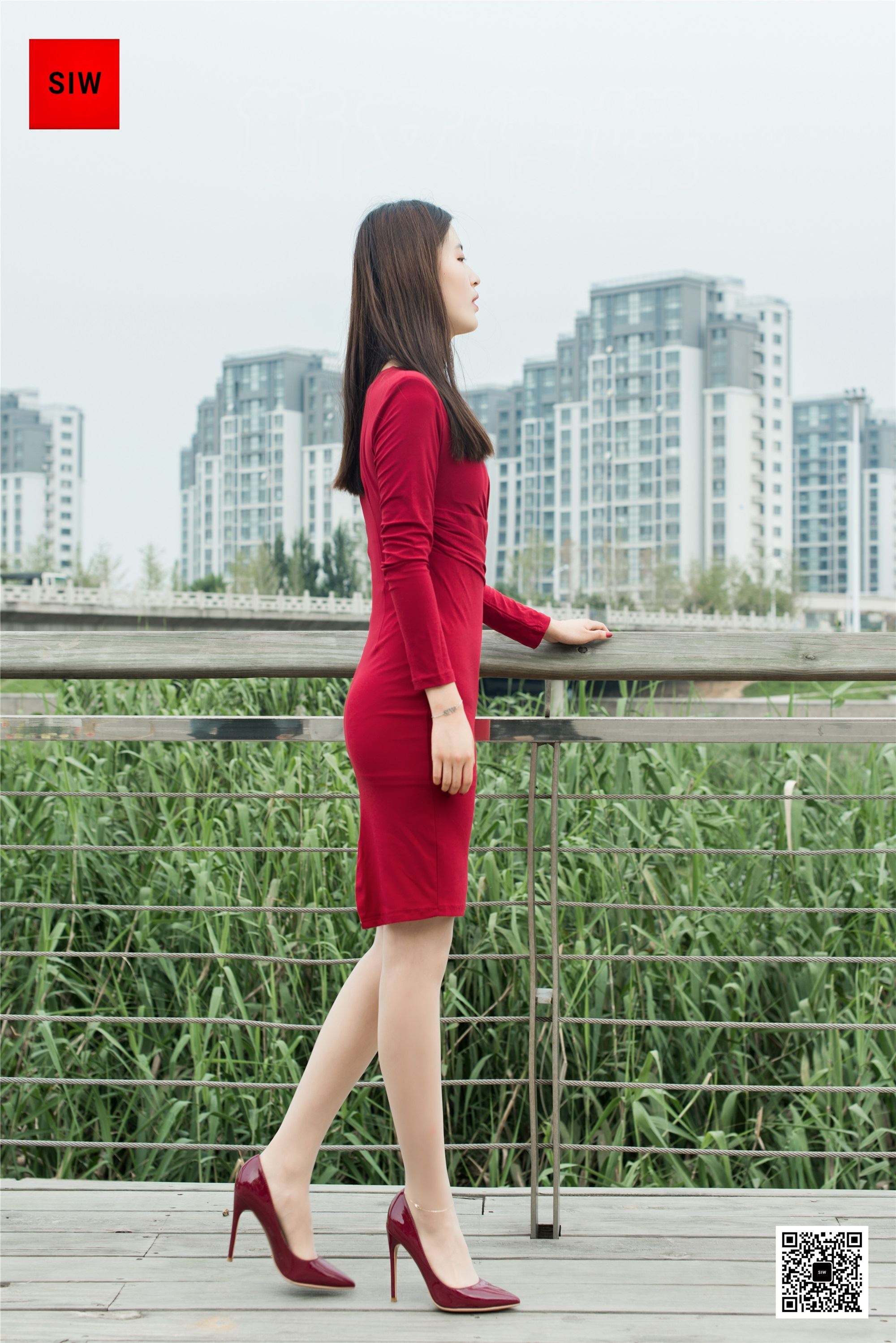 SIW斯文传媒  VOL.041 水岸红裙-甄珍